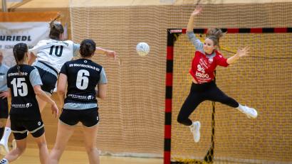 Bild: Günter Uschold
Auch Torfrau Marie Fichtinger (Szene aus einem früheren Spiel) konnte die Niederlage in Zirndorf nicht verhindern.