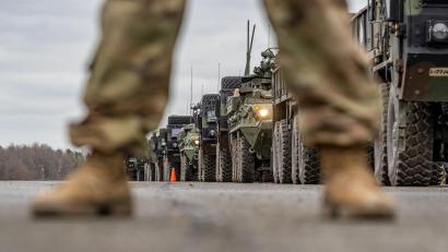 Symbolbild: Armin Weigel
Zwei Männer müssen sich seit Dienstag vor dem Landgericht in Weiden verantworten, weil sie Militärgeräte bei der US-Armee gestohlen haben sollen.