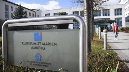 Bild: Petra Hartl
Es gibt Neuigkeiten zum Parken am Klinikum Amberg.