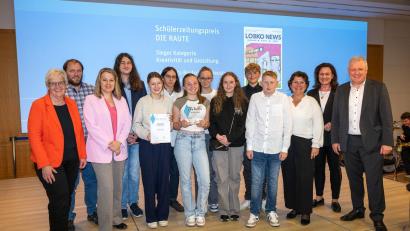 Bild: exb/Thomas Plettenberg
Große Ehre für die Schüler der Lobkowitz-Realschule in Neustadt/WN: Für ihre Schülerzeitung "Lobko News" werden sie mit dem Preis "Die Raute" von der Hanns-Seidel-Stiftung ausgezeichnet.