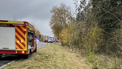 Bild: Polizeiinspektion Sulzbach-Rosenberg
Zu dem Unfall waren auch die Feuerwehren Siebeneichen und Rosenberg ausgerückt.
