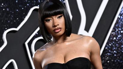 Bild: Evan Agostini/Invision/AP/dpa
Megan Thee Stallion schmiss eigenen Worten nach beim Dreh ihrer neuen Doku immer wieder die Kameraleute raus.