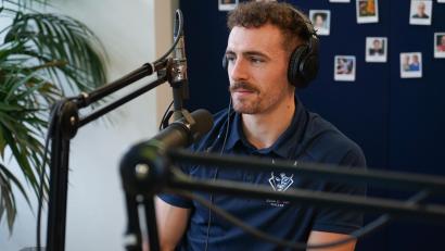 Bild: Laura Fröhler
Fabian Ribnitzky war mit seinem Namensvetter Fabian Voit zu Gast in der neuen Folge des Blue-Devils-Podcasts "Powerplay".