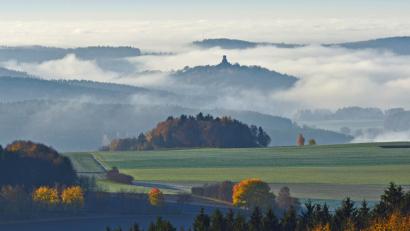 Bild: Günter Moser
Die Burg Haus Murach stellt ein weithin sichtbares Denkmal dar und ist prägend für die Region. Der Gemeinderat appellierte daran, bei der Windanlagenplanung darauf Rücksicht zu nehmen.
