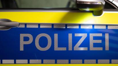 Bild: Robert Michael/dpa
Die Polizei muss in den eigenen Reihen wegen Waffenmissbrauchs ermitteln. (Symbolbild)