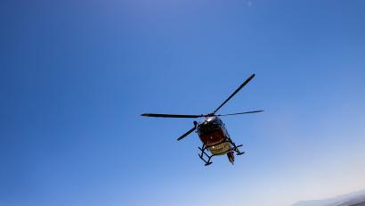 Bild: Philipp von Ditfurth/dpa
Der Verunglückte wurde mit einem Hubschrauber ins Krankenhaus gebracht. (Symbolbild)