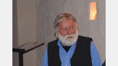 Bild: bnr
Günter Moser aus Ammerthal ist ein ausgezeichneter Fotograf und intimer Kenner des Bayerischen Waldes. Am Freitag, 8. November, zeigt er in der Molzmühle in Wutschdorf seine BIlder.