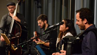 Bild: Kunz
Die Berliner Band "Davagariko" präsentiert in Weiden eine ganz persönliche Form sephardischer Musik.