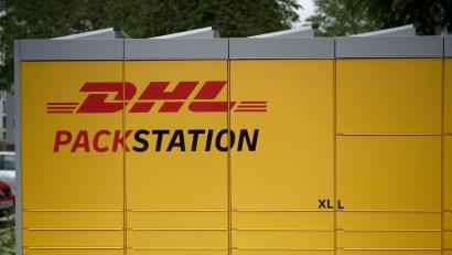 Bild: Henning Kaiser/dpa
Beim Paketdienstleister DHL gibt es IT-Probleme.