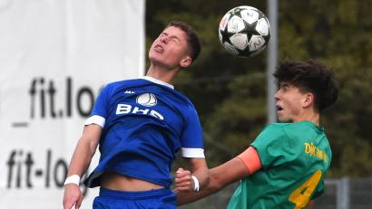 Archivbild: G. Büttner
Die U17 der SpVgg SV Weiden (blaue Trikots, Szene aus einem früheren Spiel) unterlag der SpVgg Bayreuth II.