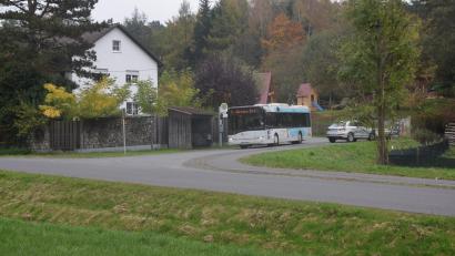 Bild: fz
Die Pirkerzieglhütte soll Mitte 2025 vom öffentlichen Nahverkehr getrennt werden. Daran hängen aber auch weitere drei Haltestellen in der Trebsauer Straße entlang des Siedlungsgebietes.