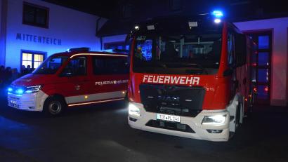 Bild: jr
Die beiden neuen Fahrzeuge vor dem Gerätehaus in Mitterteich