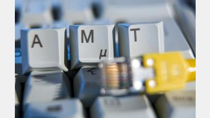 Bild: Jens Büttner/dpa
Eine neue Studie zeigt: Der digitale Datenaustausch zwischen Unternehmen und Behörden läuft oft noch nicht reibungslos.
