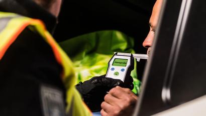 Symbolbild: Andreas Arnold
Die Polizei Weiden stoppte gleich mehrere betrunkene Autofahrer.