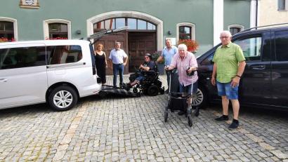Bild: gz
Der Eslarner Fahrdienst ist wieder am 28. November unterwegs, nach Weiden und nach Vohenstrauß. Die Anmeldung für die betreuten Fahrten sind bereits möglich.