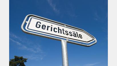 Symbolbild: Stefan Sauer
Wegen eines Strafbefehls geht ein junger Mann in Schwandorf vor Gericht. Seinem Einspruch nimmt er dort dann aber zurück - aus gutem Grund.
