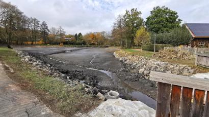 Bild: Portner
Der Marktweiher in Oberviechtach wird saniert. Dazu soll die altstadtnahe Grünanlage künftig mehr Aufenthaltsqualität bieten.