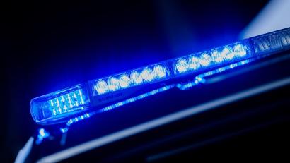 Bild: Rolf Vennenbernd/dpa
In Amberg hat ein Unbekannter einen Container eines Elektrofachmarktes aufgebrochen.