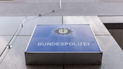 Bild: Daniel Karmann/dpa
Die Bundespolizei sucht nach Zeuginnen und Zeugen. (Symbolbild)