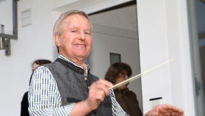 Archivbild: njn
Der ehemalige langjährige Stadtkapellmeister Josef Faltenbacher ist im Alter von 85 Jahren gestorben.