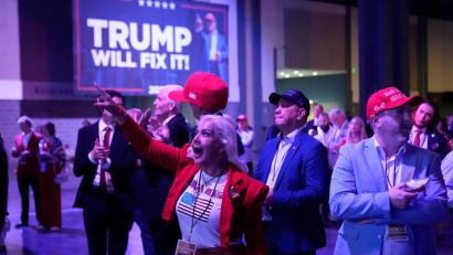 Bild: Alex Brandon/AP/dpa
North Carolina und Georgia bringen Trump auf die Gewinnerstraße.