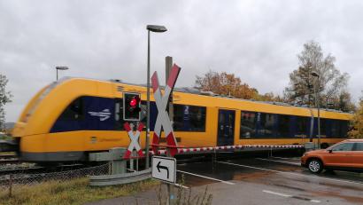 Archivbild: Thomas Schaller
Die Stadt Nabburg klagt gegen den Planfeststellungsbeschluss zur Beseitigung des Bahnübergangs.