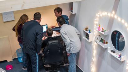 Bild: Daniel Vogl/dpa
Im neuen Escape-Room sollen Jugendliche das Thema Cybersicherheit selbstständig, erkenntnisreich und mit Spaß erkunden können.