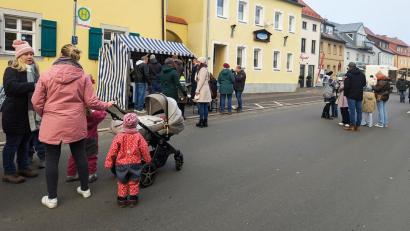 Bild: fpoz
Besonders die Verlosung der IGW lockte beim Bummel durch den Martinimarkt.