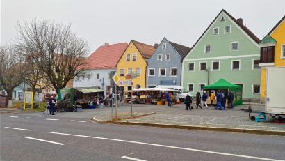 Bild: njn
Überschaubar war das Angebot am Martinimarkt in Erbendorf.