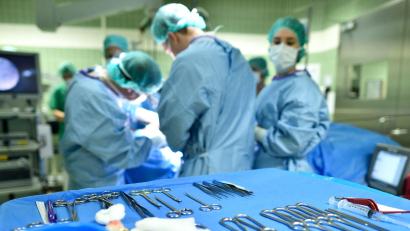 Symbolbild: picture alliance / dpa
Ein Strukturgutachten über das Gesundheitswesen im Landkreis Tirschenreuth untersucht unter anderem die stationäre Versorgung von Patienten in der Region.