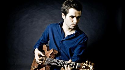 Bild: meyerrecords.com/exb
Der britische Sänger und Gitarrist Robert Coyne gastiert auf Einladung der Kulturwerkstatt Hirschau am 27. November im evangelischen Gemeindehaus in Hirschau.