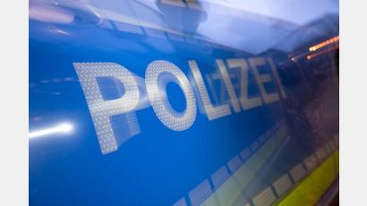Symbolbild: Marijan Murat/dpa
Die Polizei möchte in Kemnath eine Unfallflucht aufklären.