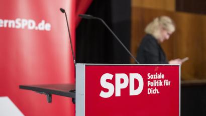 Symbolbild: Daniel Vogl /dpa
Die SPD hat im Landtag ihre Haltung zur Migration strenger gezogen.