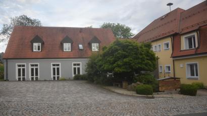 Bild: fz
Kindergarten St. Matthäus in Wurz ist an das Gemeindehaus dran gebaut. Betreiber ist die Katholische Kirchenstiftung. Die Gemeinde hat den Vertrag nun zum 31. Dezember 2025 aufgekündigt.