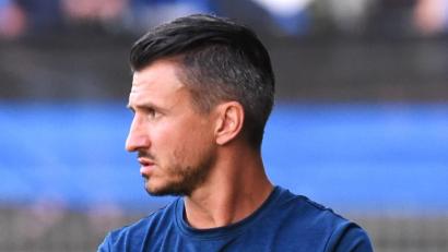 Archivbild: G. Büttner
Michael Riester, Trainer der SpVgg SV Weiden, warnt seine Truppe vor dem FC Eintracht Münchberg.