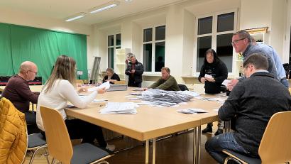 Bild: Dominik Hopperdietzel
Im Klassenzimmer "E.04" in der Grundschule in Eslarn entschied sich, wie in Zukunft die Georg-Zimmermann-Straße heißen wird. Das Ergebnis: Der alte Name bleibt.
