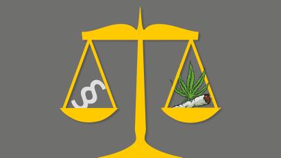 Grafik: Jakob Graf
Weil das neue Cannabis-Gesetz eine rückwirkende Amnestie-Regelung vorsieht, müssen Staatsanwaltschaften in Bayern Tausende eigentlich abgeschlossene Altfälle noch einmal überprüfen.
