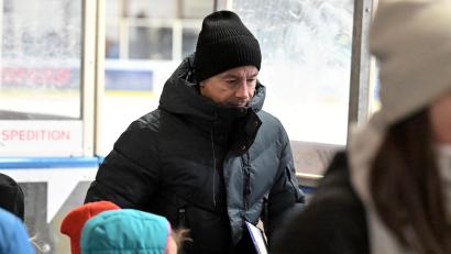 Bild: Hubert Ziegler
Für Dirk Salinger war nach der Niederlage in Kempten – der sechsten in Folge – Schluss: Er trat als Trainer des ERSC Amberg zurück.