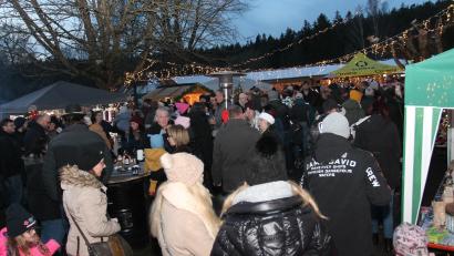 Bild: pi
Besonders groß ist der Besucherandrang beim Adventsmarkt des Galsterloher Faschingswongs.