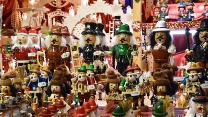 Archivbild: Stephan Huber
Weihnachtsdeko gehört einfach dazu, auch auf vielen Advents- und Weihnachtsmärkten in der Region.