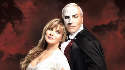 Bild:  Farideh Diehl
Deborah Sasson und Uwe Kröger in "Das Phantom der Oper".