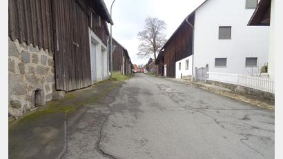 Bild: amö
Der Stadelweg zwischen Neunburgerstraße und Rötzerstraße steht zur Sanierung an.