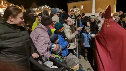Bild: amö
Auch der Nikolaus besuchte den "Haager Lichterzauber"