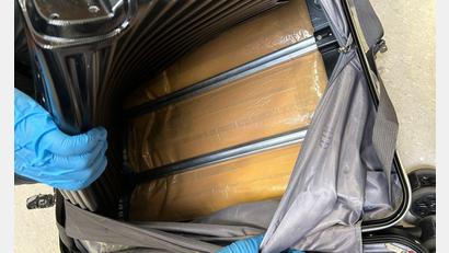 Bild: -/Zoll/dpa
Ein 24-Jähriger ist nach dem Fund von mehreren Kilogramm Heroin in Untersuchungshaft gekommen.