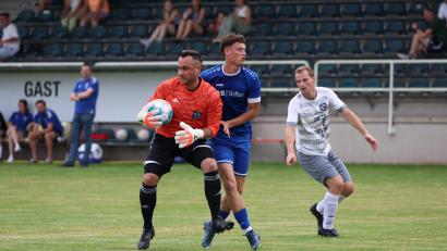 Archivbild: Dieter Jäschke
Torhüter Luca Wittmann (links) wechselt innerhalb der Bezirksliga Nord vom SV Etzenricht zum TSV Tännesberg.