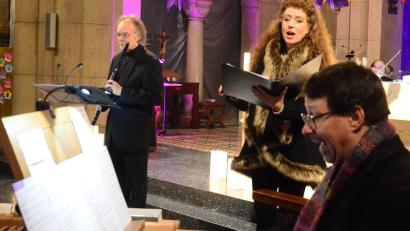 Bild: Kunz
Dieter Müller (Flöte) Jana Müller (Sopran) und Markus Lommer (Orgel) spielen Lieder zum Mitsingen.
