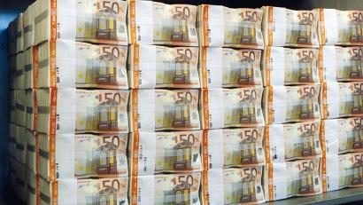Symbolbild: Deutsche Bundesbank/dpa
Die Landkreise und Kommunen in der Oberpfalz dürfen sich auf einen Batzen Geld freuen: Sie bekommen im kommenden Jahr fast eine halbe Milliarde Euro an Schlüsselzuweisungen.