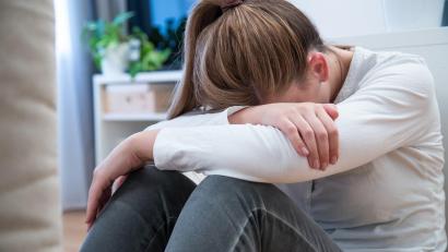 Symbolbild: Christin Klose/dpa
Auch mit dem Thema Pubertät beschäftigt sich der Kreisjugendring Tirschenreuth. Auch vorübergehende Symptome einer Depression können auch ein Teil der Pubertät sein.