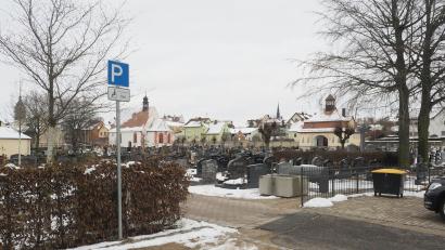 Archivbild: kek
Auf dem Friedhof in Auerbach (Bild) und auch in Gunzendorf gelten vom 1. Januar 2025 an deutlich höhere Gebührensätze.