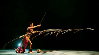 Bild: R_Rigolo/exb
In Li-Li Chao-Rigolos Version der Sanddorn-Balance verschmelzen die Grazie einer großartigen Tänzerin und die Fähigkeit, mit großer Konzentration etwas schier Unmögliches zu ermöglichen. Li-Li kommt aus Taiwan und lebt in der Schweiz.